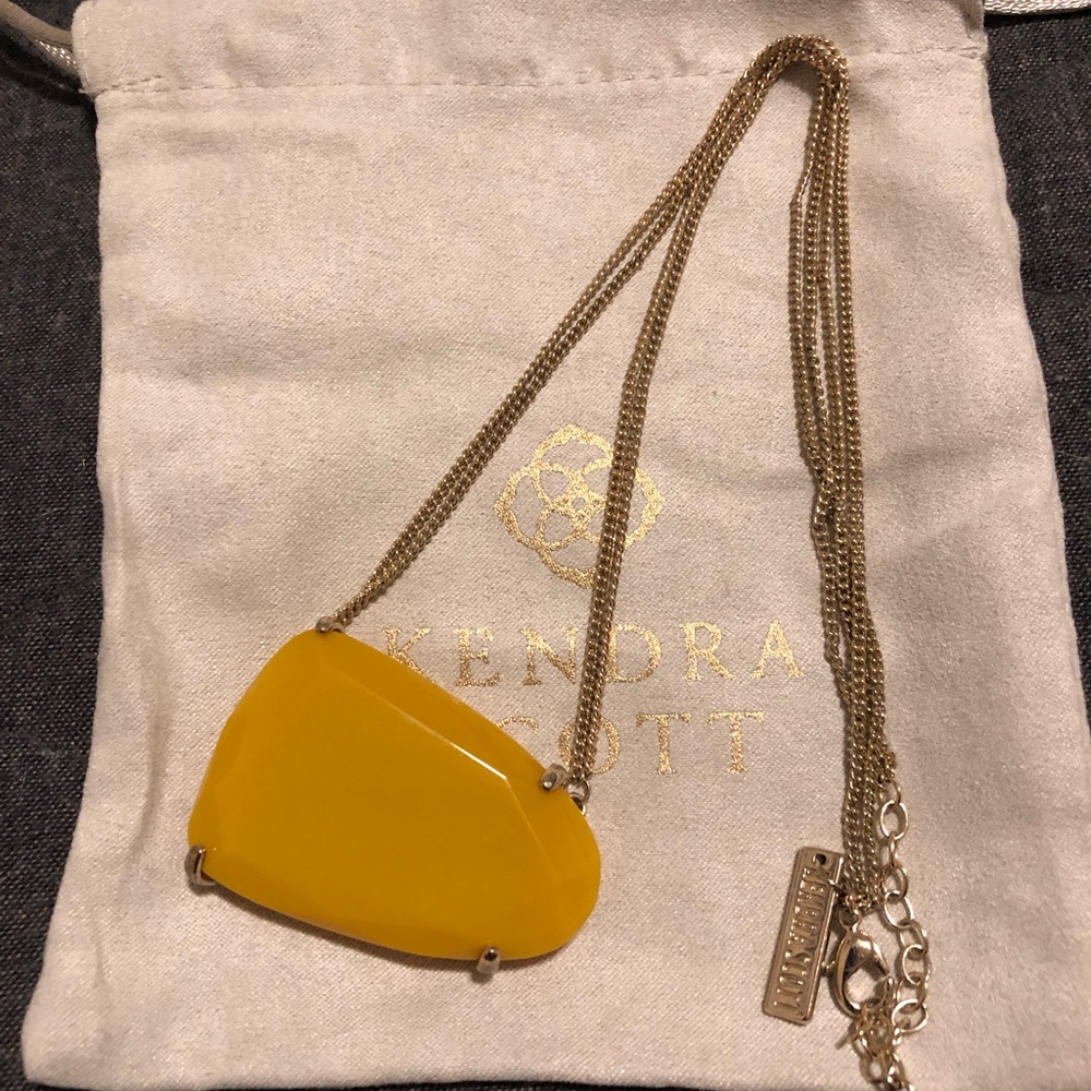 Kendra Scott Mustard Yellow Maude Necklace in Gold